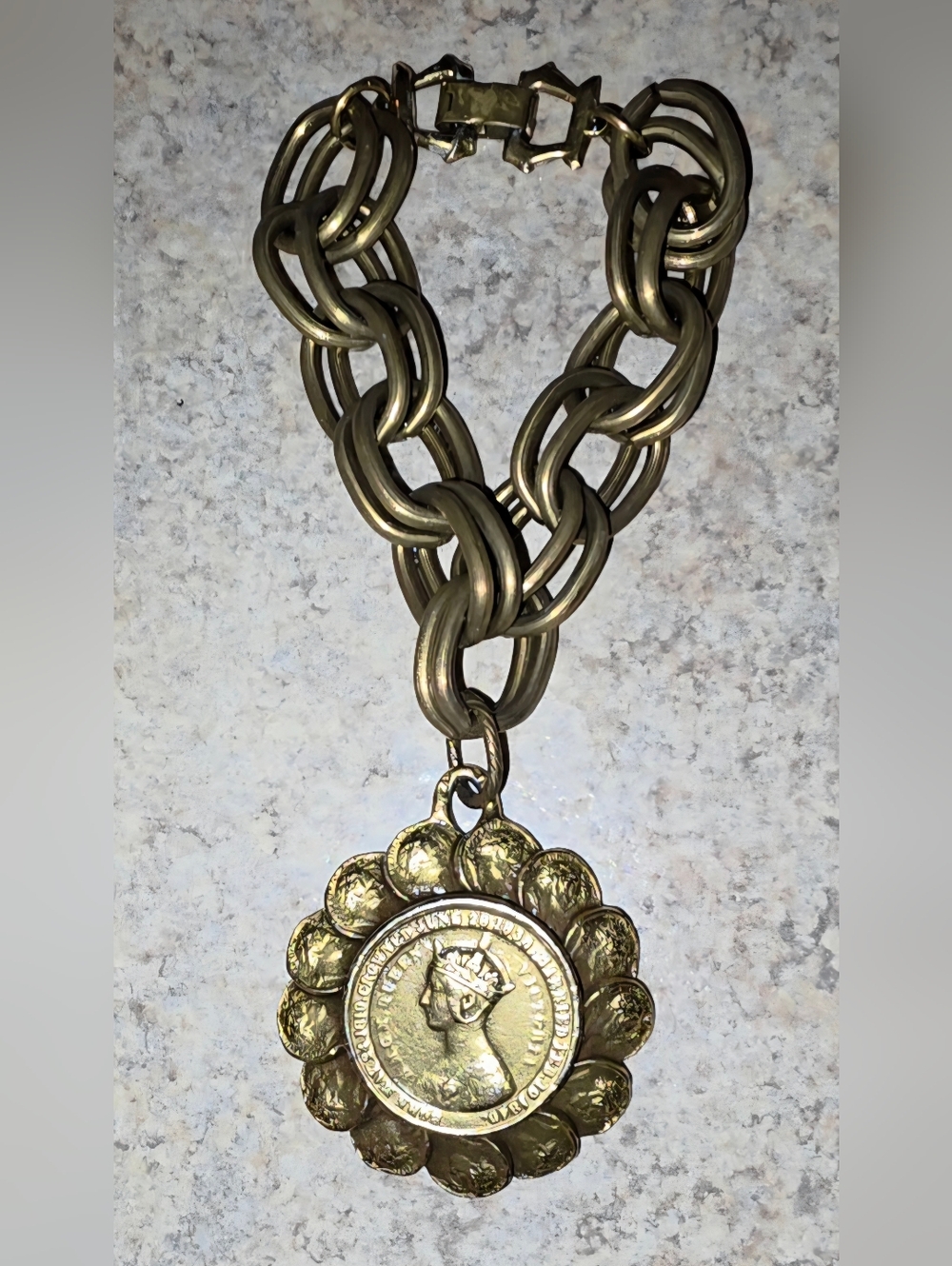 1940s Queen VICTORIA & PRINCE  ALBERT Coin Medallion 7inch BRACELET